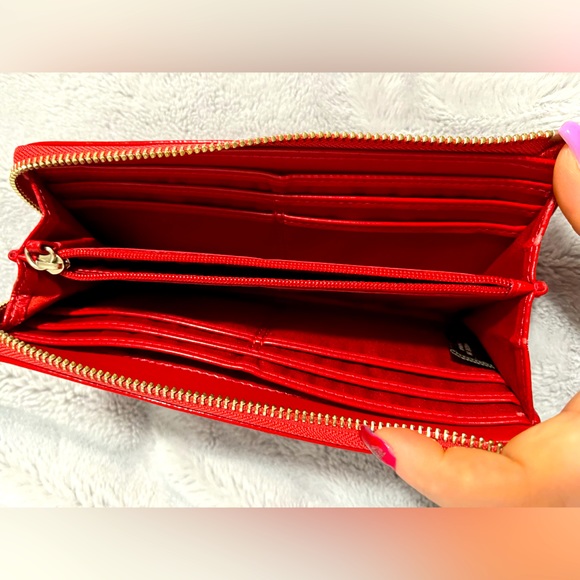 Coach Poppy Zip Wallet - Picture 3 of 4